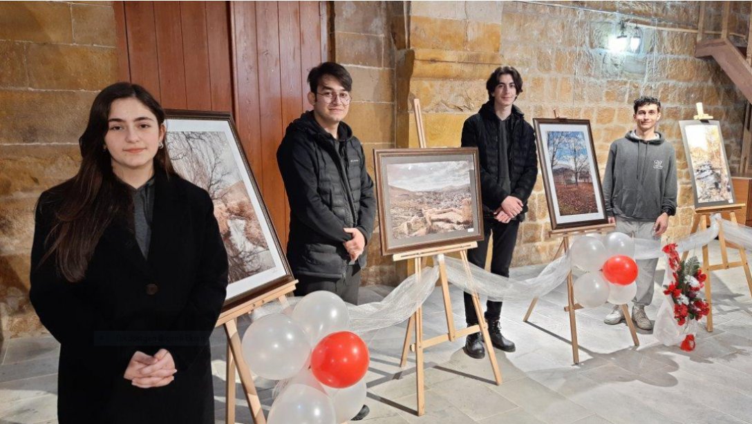 BAYBURT'UN SONBAHAR FOTOĞRAFLARI TAŞHAN'DA SERGİLENDİ