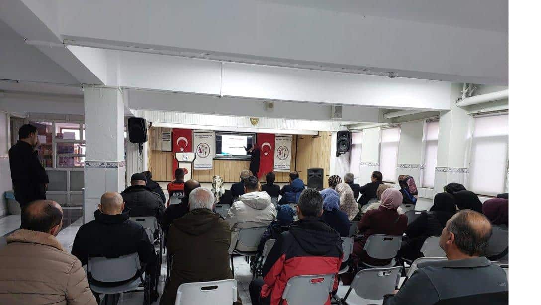 VELİ AKADEMİSİ PROJESİ BAYBURT ORTAOKULUNDA BAŞLADI